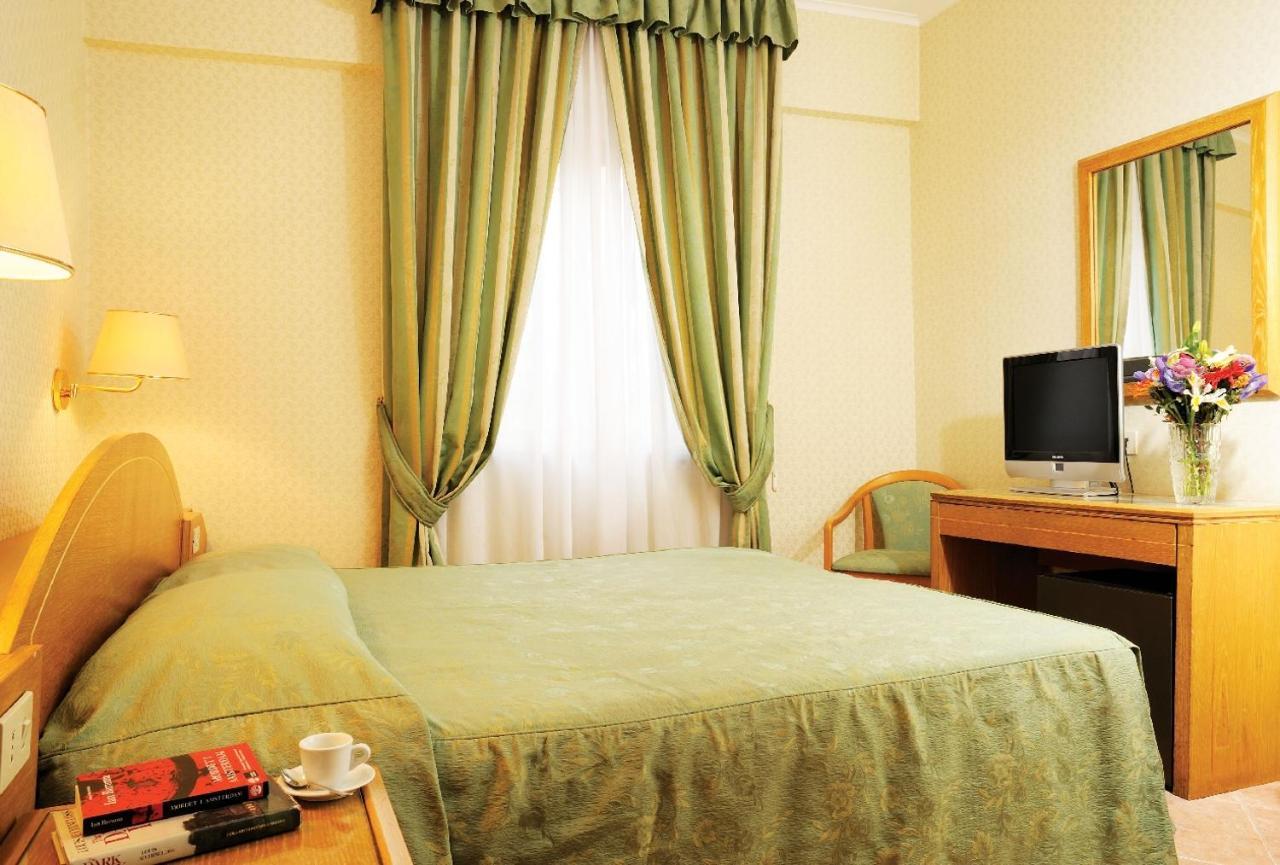 Hotel Patria Rome Luaran gambar