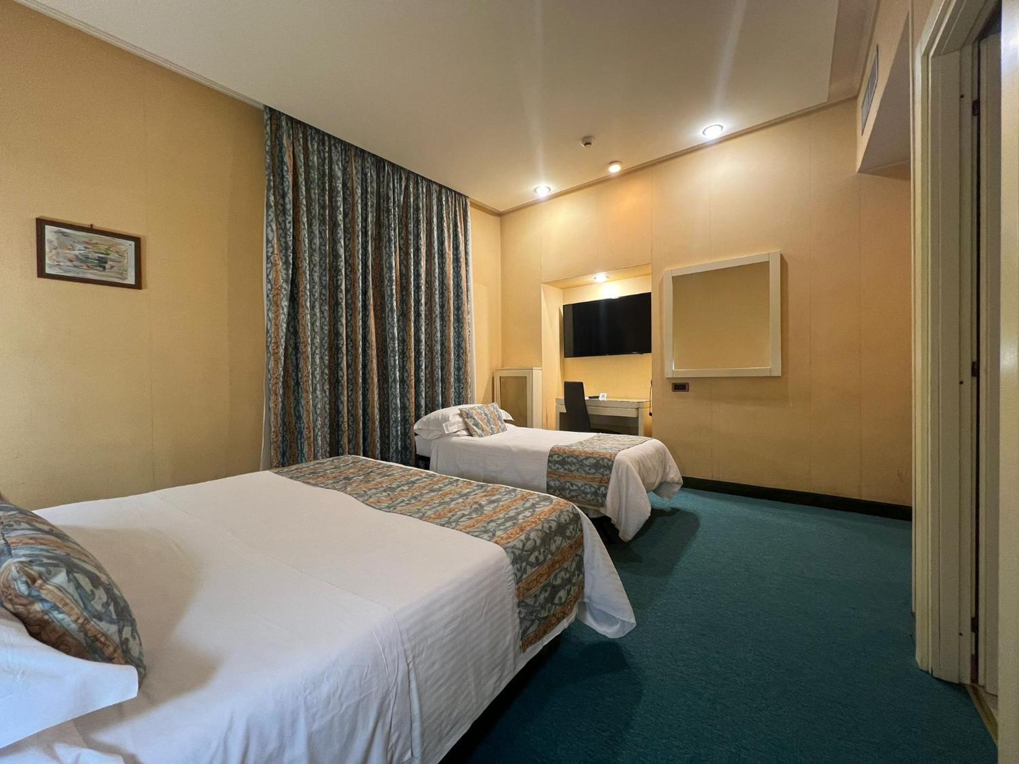 Hotel Patria Rome Luaran gambar